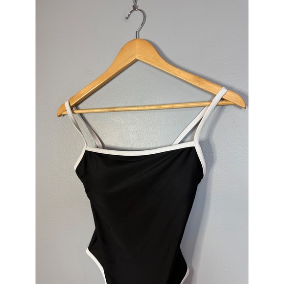 J.Crew Contrast straight-neck one-piece Swim NWT Size 2 - Picture 3 of 8